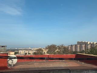 Flat  Pasaje juan ramon jimenes. Cuarta planta con altura de tercero reformada para entrar a vivi