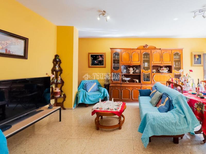 Foto 1b6840a2-ea3c-40db-b9dc-900a4d080bde. Pis a Icod de los Vinos pueblo Icod de los Vinos