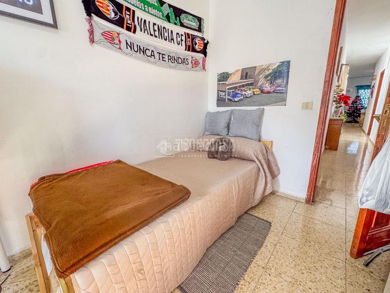 Foto bc0e7524-a23b-43ea-8a14-780627602488. Pis a Icod de los Vinos pueblo Icod de los Vinos