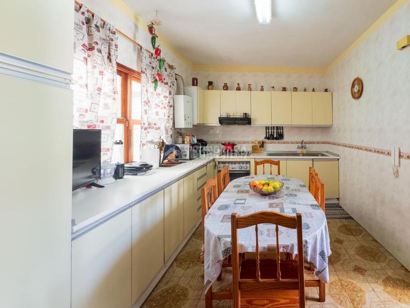 Foto f3607e39-7e79-4117-9541-24331eac8929. Pis a Icod de los Vinos pueblo Icod de los Vinos