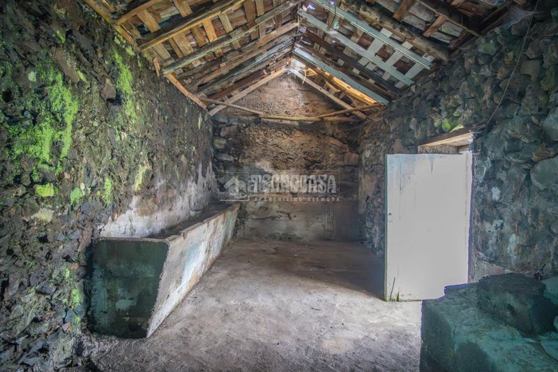 Foto 43004ec8-950e-402b-96dd-28a89e2f5d5e. Casa a La Vega - El Amparo - Cueva del Viento Icod de los Vinos