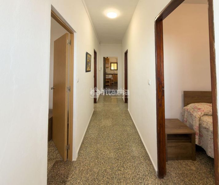 Foto 75b7ff57-9158-4953-9fdd-322c9447a0b6. Casa aparellada a Tanque (El)
