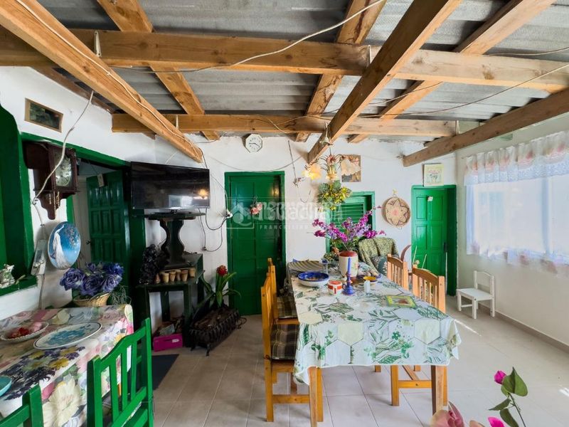 Foto 1826374c-4a78-4dbe-bc3d-b3165d875fed. Casa amb aparcament a Garachico