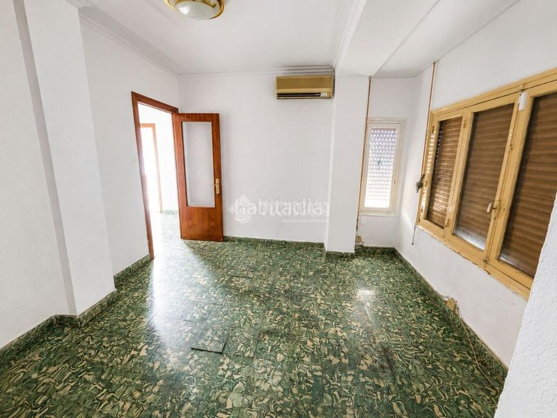 Foto b31401b2-6e9d-449b-b6be-f5537b7cb81f. Pis a Carolinas Bajas Alicante