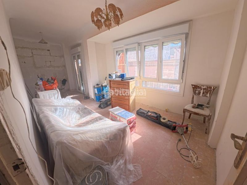 Foto b9980aa8-224c-4092-b293-f02e92cf3c21. Pis a Carolinas Bajas Alicante