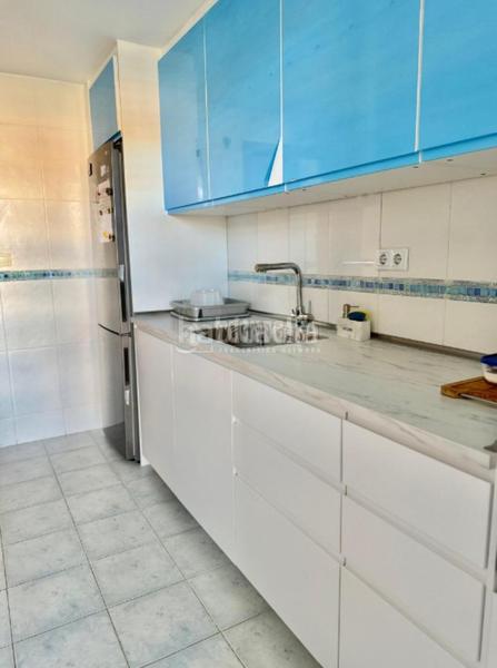 Foto 6f3f119d-bce5-48fa-b044-3272d1c9f052. Etagenwohnung mit heizung parking pool in Paus - Polígono San Blas Alicante