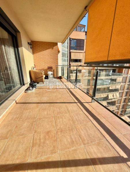 Foto 809000bc-52e4-42d7-a664-d58bd9ae4fdb. Etagenwohnung mit heizung parking pool in Paus - Polígono San Blas Alicante