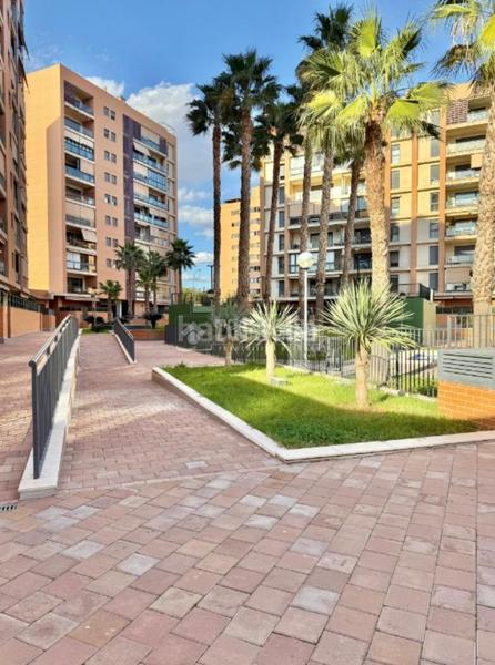 Foto e81ff2fd-072a-4a50-942c-d1af40863dd3. Etagenwohnung mit heizung parking pool in Paus - Polígono San Blas Alicante