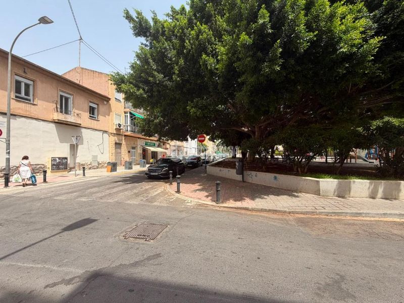 Foto e9846c68-86e1-492c-995d-db5a5d3ba3b4. Pis a Ciudad de Asís Alicante