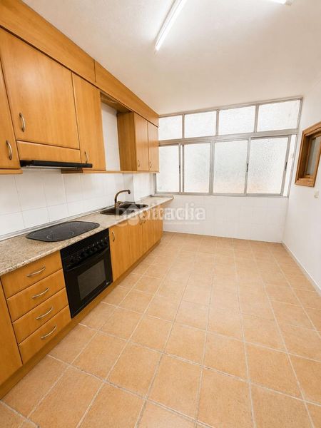 Foto debcfacc-5009-425c-90b0-8384d37c15ad. Pis a Florida Alta Alicante