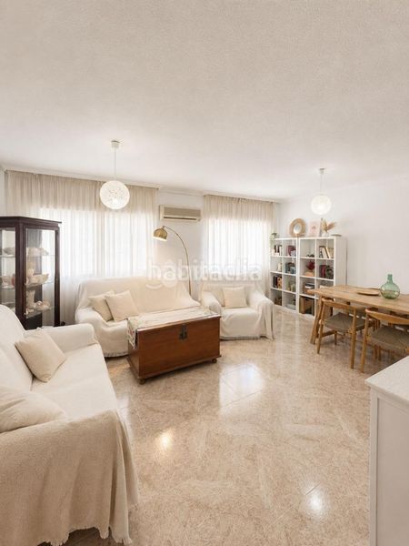Foto f741d990-54d9-4bbf-b95b-00307f5a94c8. Pis a San Blas Alicante