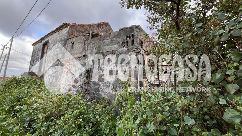 Foto 5470236e-3ed0-4201-bc49-51d4930b27a3. Masia a Arucas casco Arucas