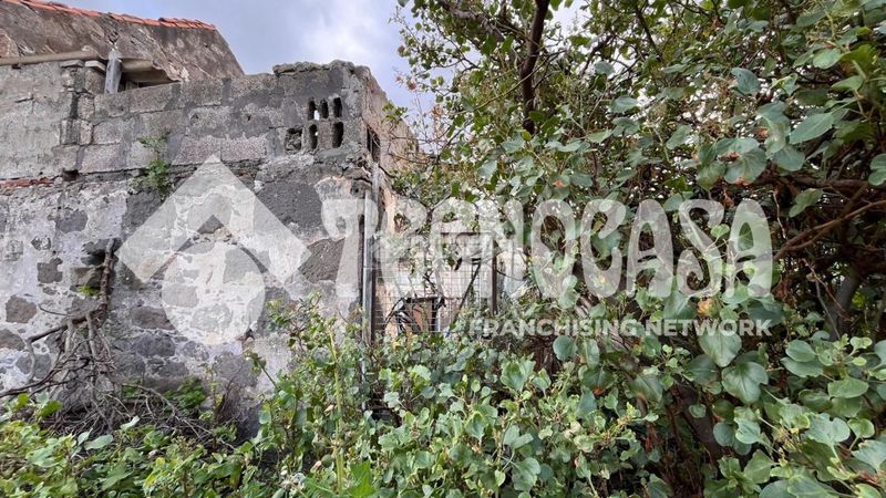 Foto edcfe58c-4a41-4393-9c4f-12a3f6353cbd. Masia a Arucas casco Arucas