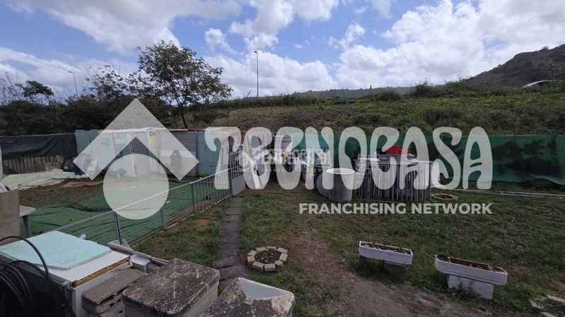 Foto 98d00406-510f-49b1-b96c-e38b0f82f94f. Finca rústica a Arucas casco Arucas