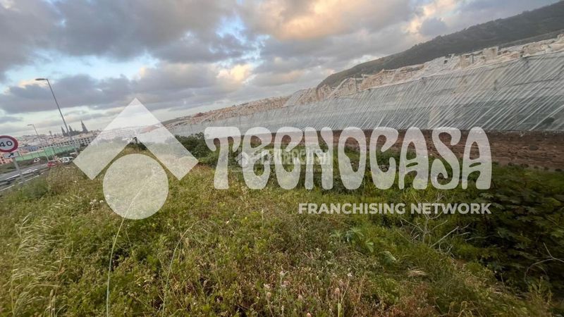 Foto c3b99abe-7f64-4d98-b347-7e75c80542ce. Finca rústica a Arucas casco Arucas