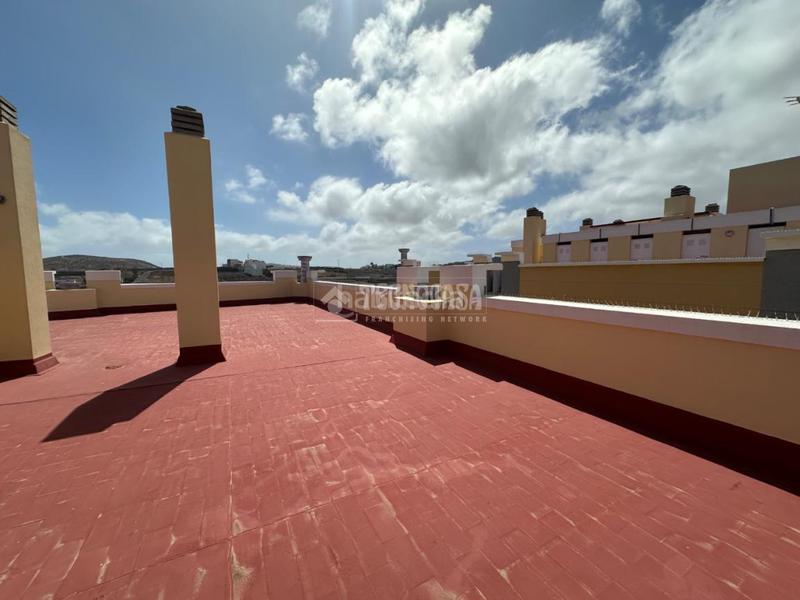 Foto 984283ac-d3c3-4363-b20f-8e60f5755535. Piso  en venta en Cardones Arucas