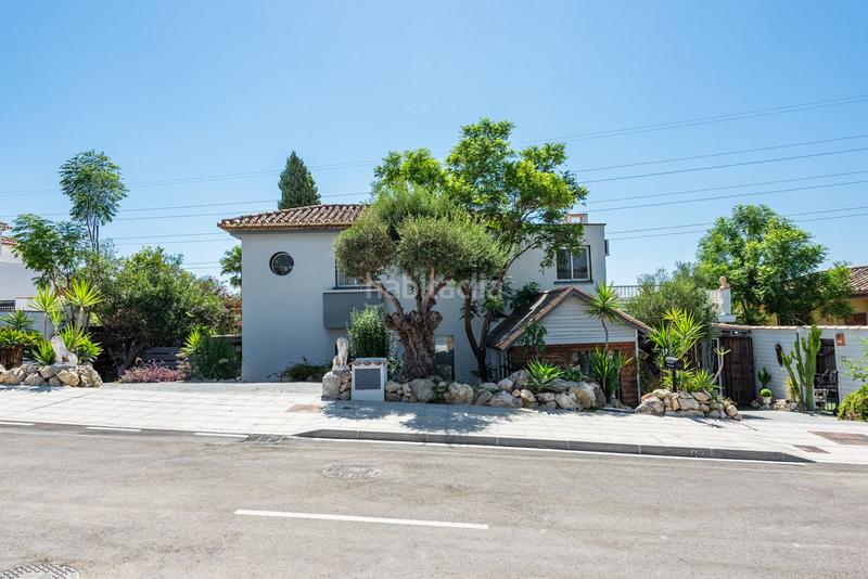 Foto dd3ecf69-f5eb-4756-b21a-e88f2a8a9592. Chalet con parcheggio piscina in Estepona golf Estepona