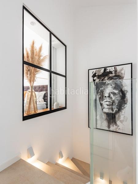 Foto 2b168e0f-8342-4254-9870-4c1c4c641186. Duplex con parcheggio piscina in Nueva Andalucía centro Marbella