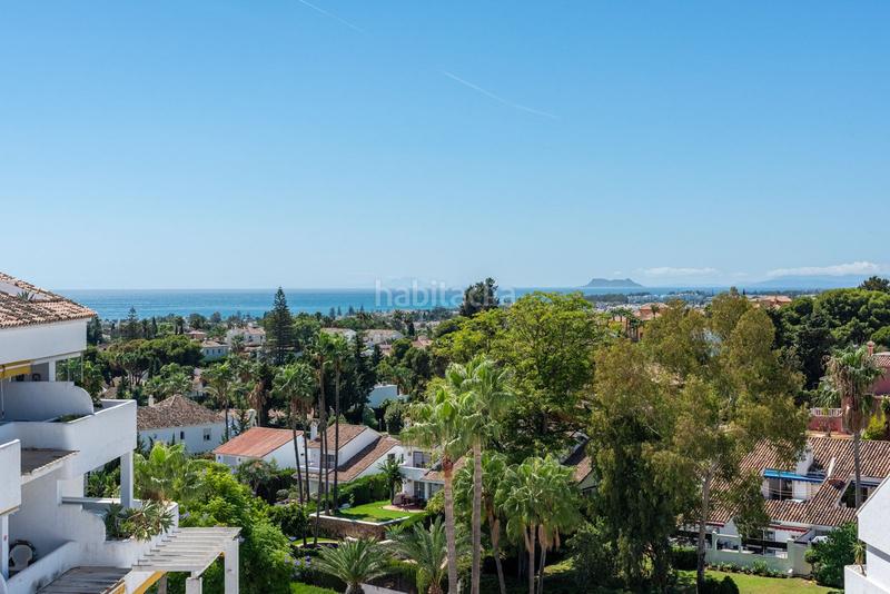 Foto fdb4de16-9533-479e-8e1e-4c28343c195c. Duplex con parcheggio piscina in Nueva Andalucía centro Marbella