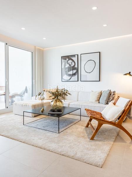 Foto 28cb8329-1571-4857-a5aa-6f8fda348bb9. Zweistöckige wohnung mit parking pool in Nueva Andalucía centro Marbella