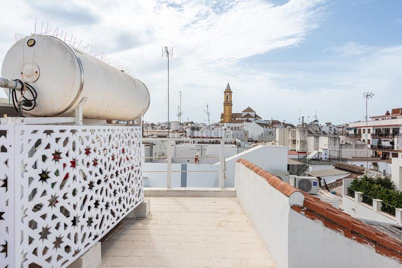 Foto 9a828875-8bae-40a9-a602-e4ae71515401. Casa adossada a Centro Estepona