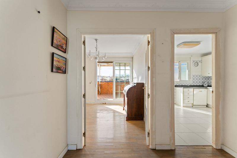 Foto 60ad1458-fc4c-4668-a998-fe2f53902407. Attique dans Centro Estepona