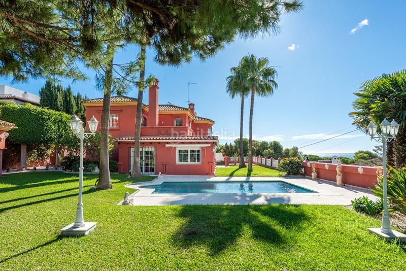 Foto 10141cec-7336-4193-9a44-05bdb634145a. Chalet mit parking pool in Seghers Estepona