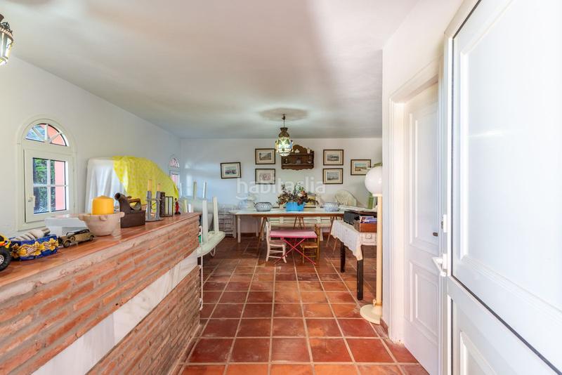 Foto 02db0f1f-e34b-4761-a664-2c420b87f5d1. Chalet con parcheggio piscina in Seghers Estepona