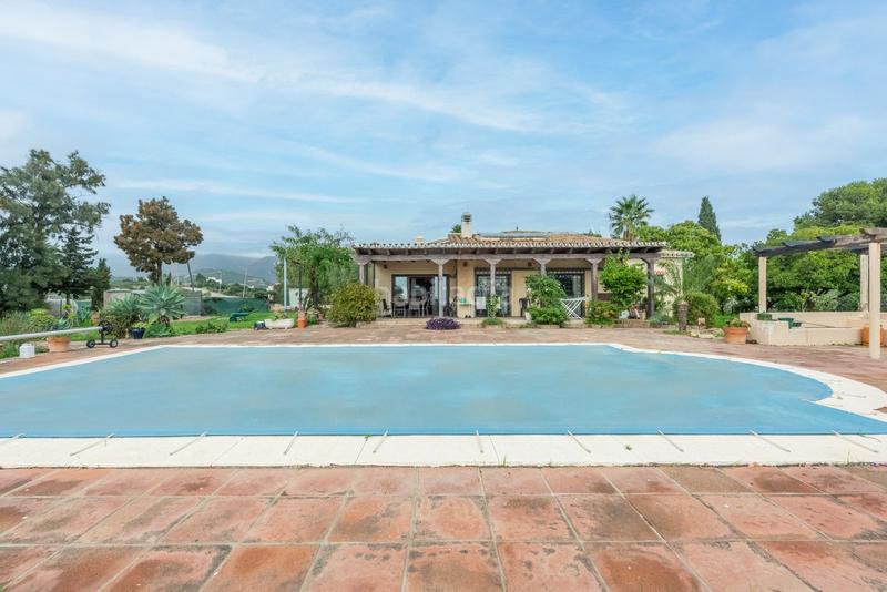 Foto fbfbf279-d107-4bd8-bf98-318ac892d9df. Casale con parcheggio piscina in Valle Romano Golf Estepona