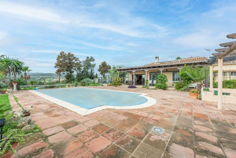 Foto 5a435db6-b242-4f2e-b6e7-91f68efbdc92. Masia amb aparcament piscina a Valle Romano Golf Estepona