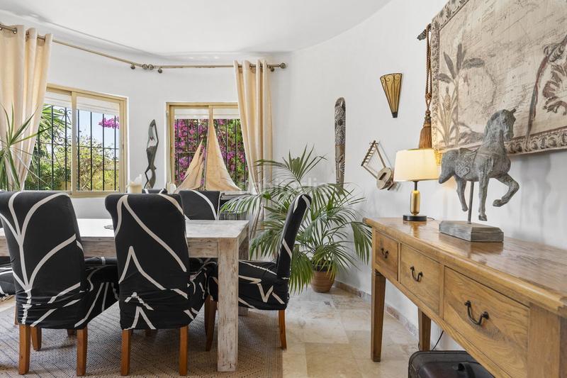 Foto c4e6b471-bfad-438d-af31-14d38154775c. Chalet avec piscine dans Valle Romano Golf Estepona