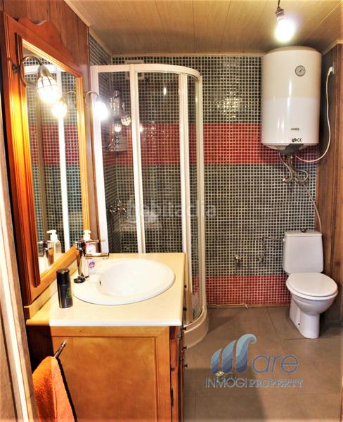 Foto 5b022596-d252-4926-8834-c5de6a272850. Locale commerciale in calle paz 1 in Centro - Sagrario Granada