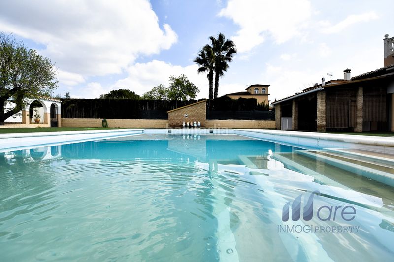 Foto f5e6dd09-5fe6-4254-9388-e376e09afa9c. Xalet amb aparcament piscina a Atarfe