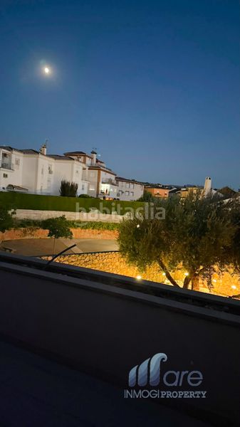 Foto 17fc78d1-77fc-4f78-ac9d-1d524f9a7f8d. Casa adossada amb xemeneia calefacció aparcament a Cájar