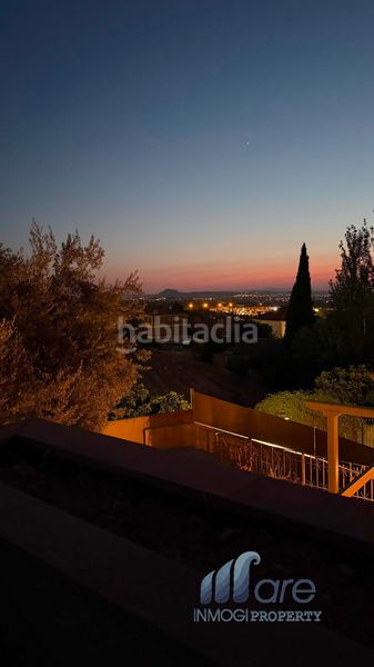 Foto 43afc255-d2e9-4d8e-9640-4efa005ec0d4. Casa adossada amb xemeneia calefacció aparcament a Cájar