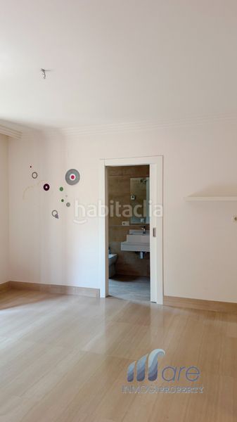 Foto 74d1e7c7-5500-4493-a549-17fc232bf20d. Casa adossada amb xemeneia calefacció aparcament a Cájar