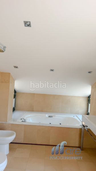 Foto 94a4e99d-2760-4010-9504-6b54ba565888. Casa adossada amb xemeneia calefacció aparcament a Cájar