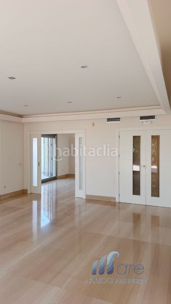 Foto ee5aee11-2730-4837-ada9-e2551ec42564. Casa adossada amb xemeneia calefacció aparcament a Cájar