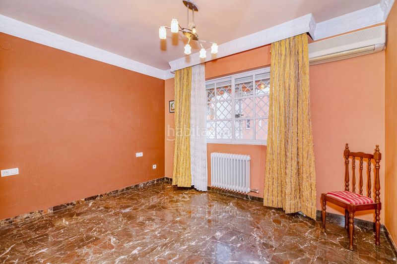 Foto d6a1cb1b-64e5-489c-977a-9505b7fa4bf3. Casa adossada amb aparcament a Bola de Oro Granada