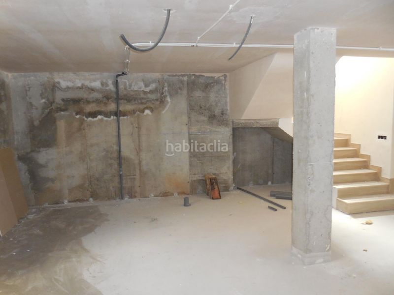Foto 8b5ce396-8972-4b89-b3c9-78132b4b4e9f. Casa aparellada amb aparcament a Padul