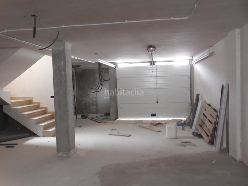 Foto e05cbcc0-a380-4a52-b1a0-d1aefb57eb91. Casa aparellada amb aparcament a Padul