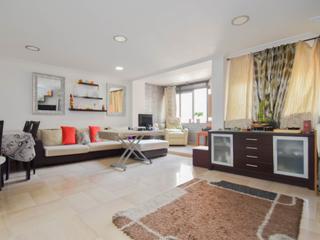 Piso  Camino de ronda 71. Piso en camino de ronda, junto recogidas