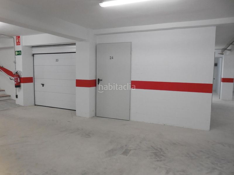 Foto 4c4b1a09-11ad-4145-8896-40c59b745320. Aparcament cotxe a Pajaritos Granada