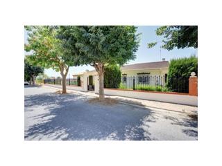 Casa  Calle angustias 80. Casa con gran parcela con excelente orientacion y vistas