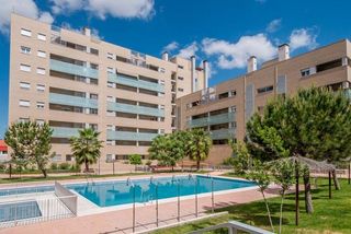 Lloguer Pis  Plaza catedratica asuncion linares. Disponible apartamento en alquiler con garaje incluido