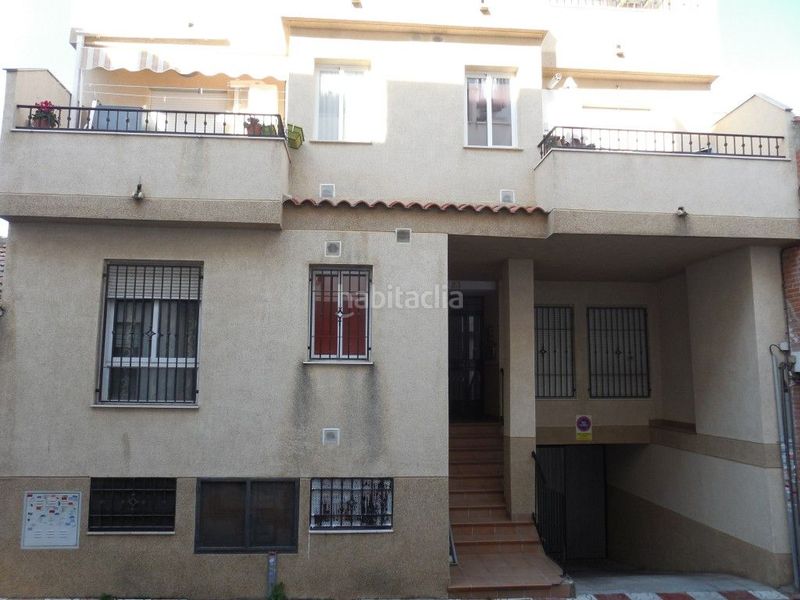 Foto 1bf89429-40a9-4219-a211-ab7238c53731. Rent flat with parking in Avda. De los Ogíjares Armilla