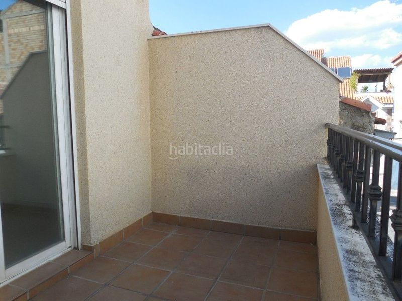 Foto 9496b221-3058-4b5b-81a7-00d98d316492. Rent flat with parking in Avda. De los Ogíjares Armilla