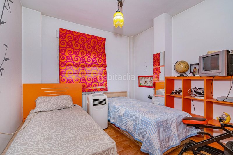 Foto de964333-15f0-45d0-adfd-374e74a7bedd. Casa adossada amb calefacció aparcament a Güevéjar