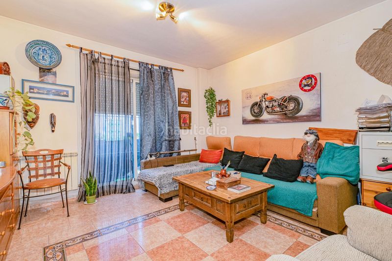 Foto e0a3d809-d539-42bc-b781-c9d5c91652d9. Casa adossada amb calefacció aparcament a Güevéjar