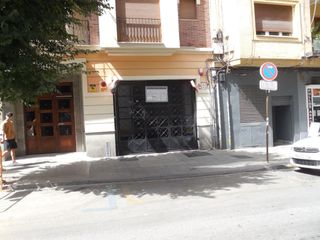 Miete Autoparkplatz in Calle calle carril del picón 7. Plaza de garaje doble en carril del picón